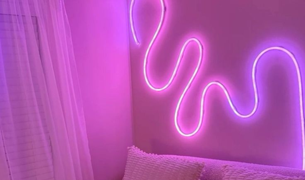Neon flex: como instalar o queridinho da decoração criativa